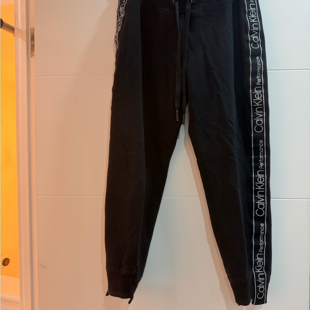 Calvin Klein Black Logo-Trim Performance Joggers